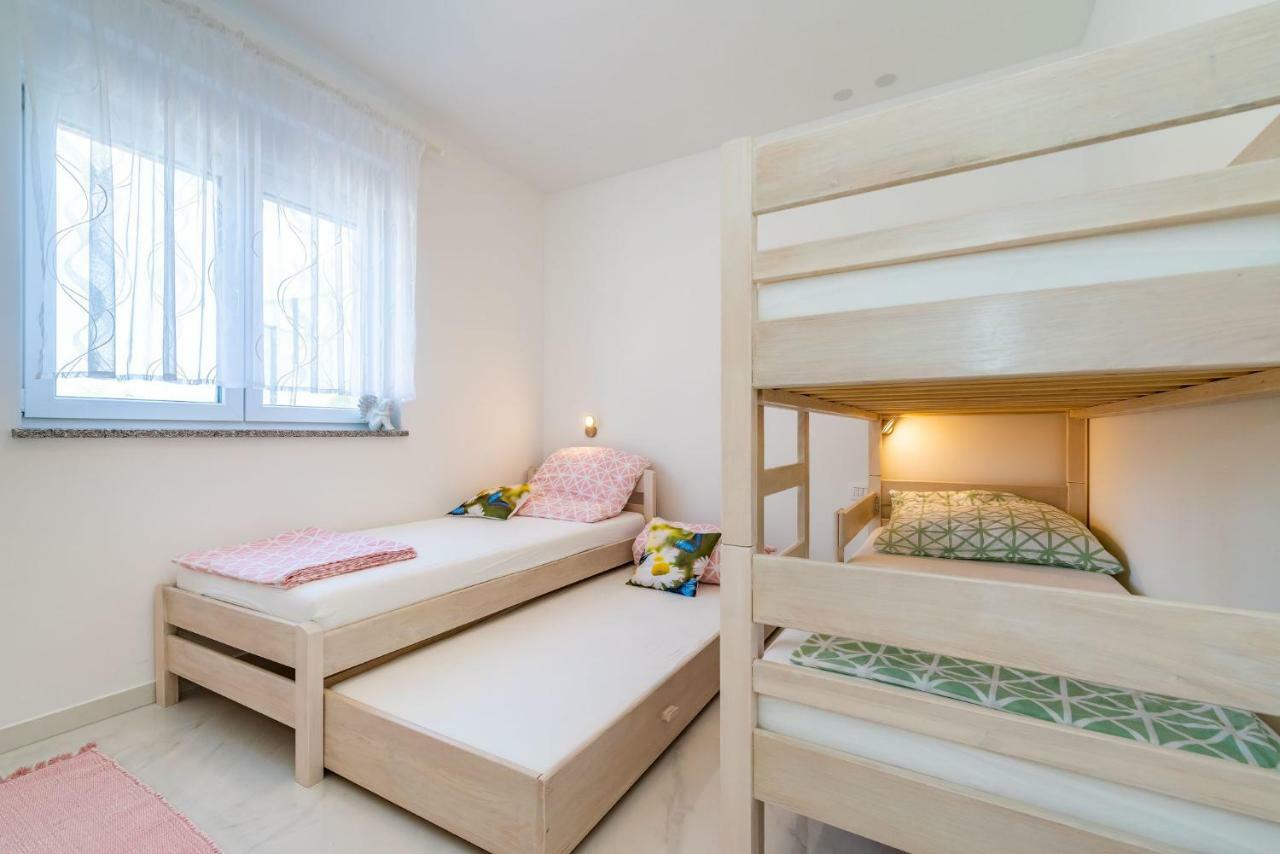 Holiday Home Gabriella Poljica  エクステリア 写真